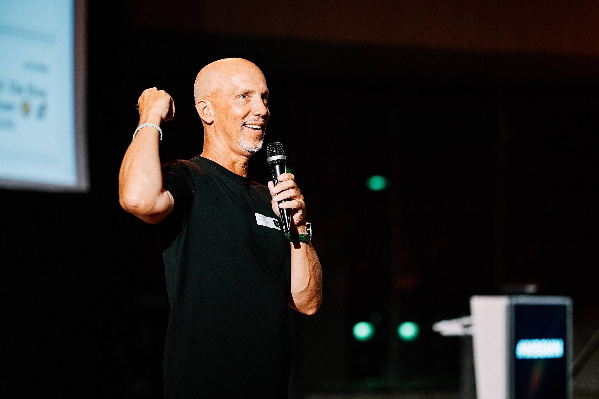 Ideasicle Expert, Matt Lindley, Reacts To His First Creative 'Pillow Fight' On The Platform