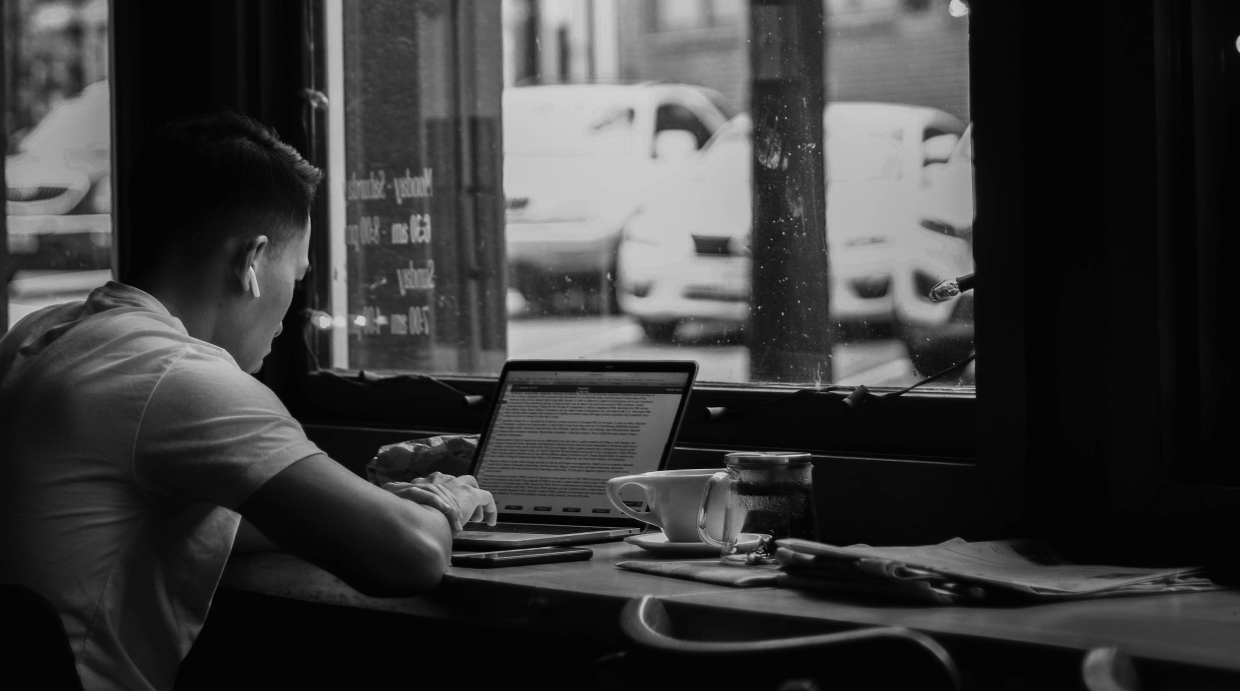 IX Use Case: 3 Business Moments When Outsourcing Creative Ideas Is Just Good Business